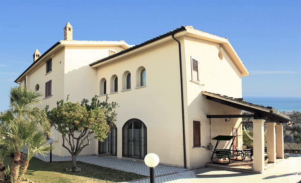 B&B Villa Floriana Tortoreto ภายนอก รูปภาพ