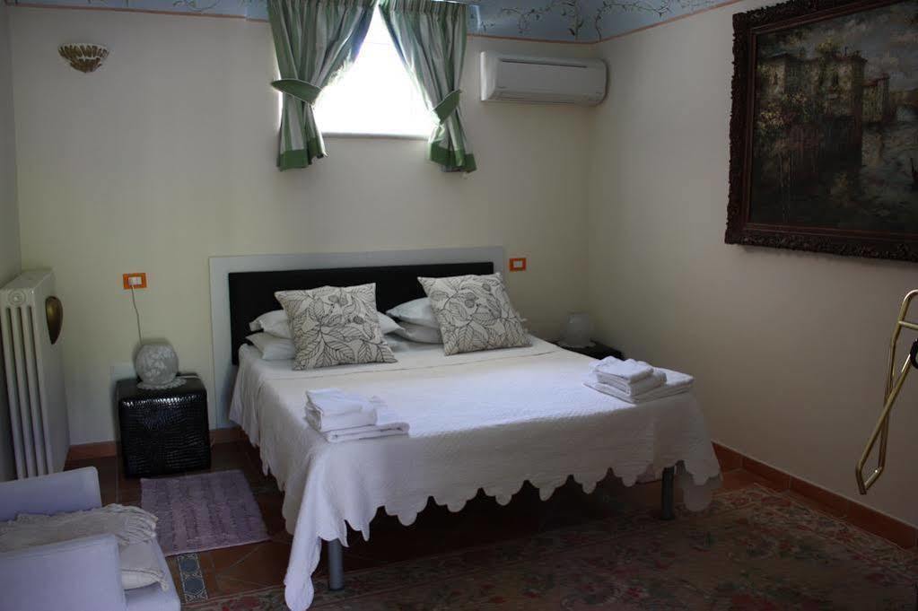B&B Villa Floriana Tortoreto ภายนอก รูปภาพ